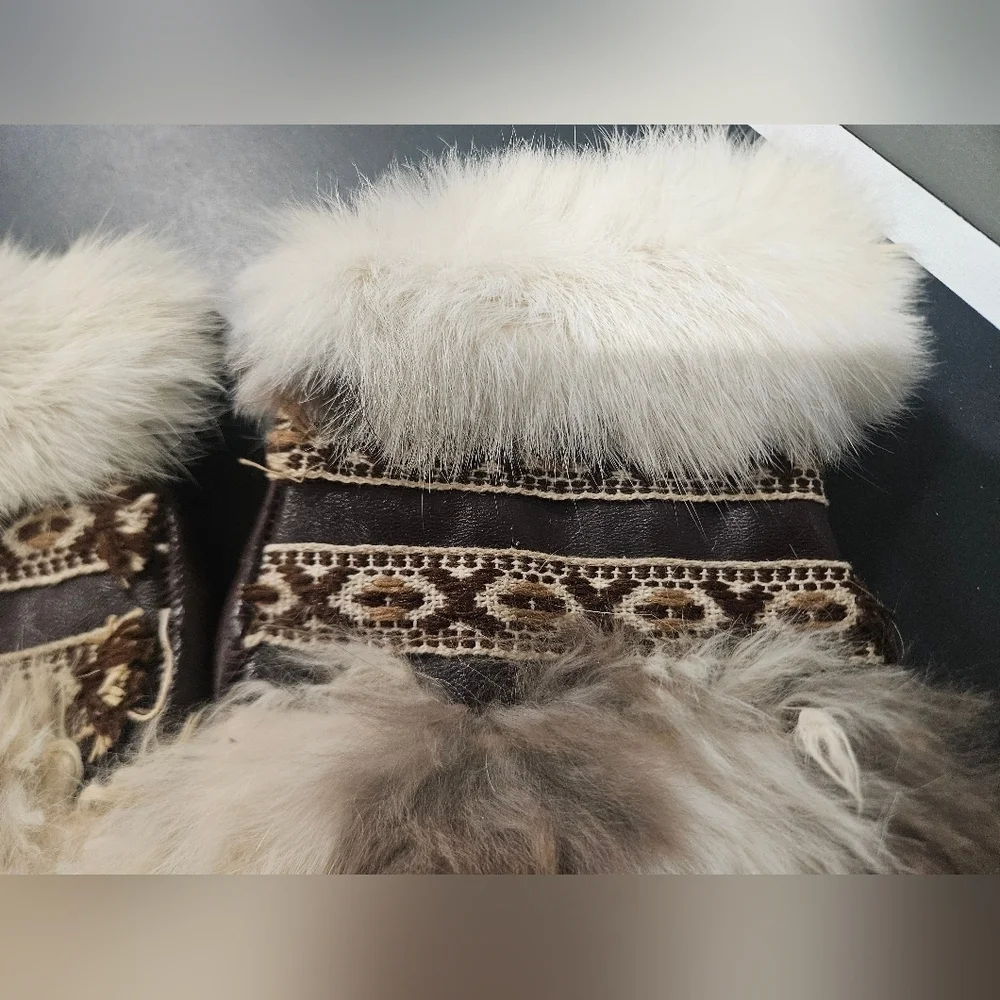 Luxury Vintage Leather & Fur Nordic Mittens Artisan Handmade Winter Gloves.